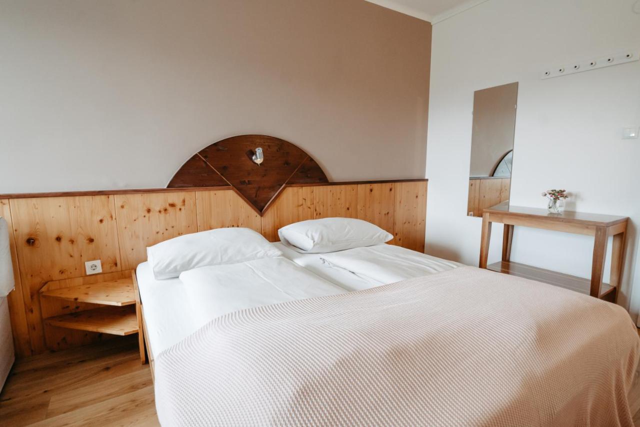 Hotel - Restaurant Soleo Krumpendorf المظهر الخارجي الصورة